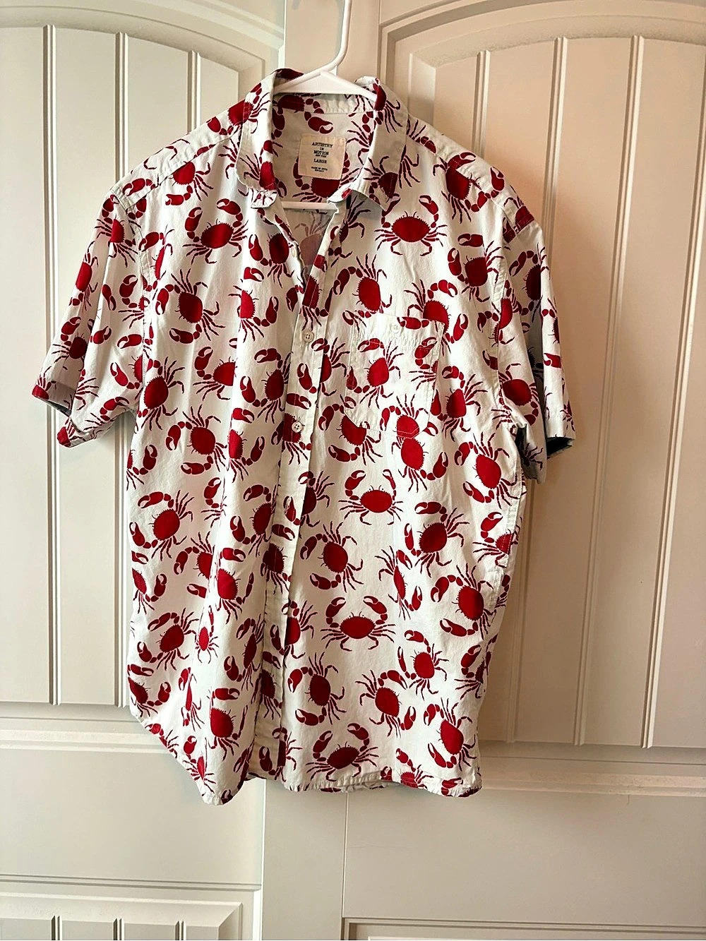 Artistry in Motion Red Crab Print Short Sleeve Button Down Shirt size Large